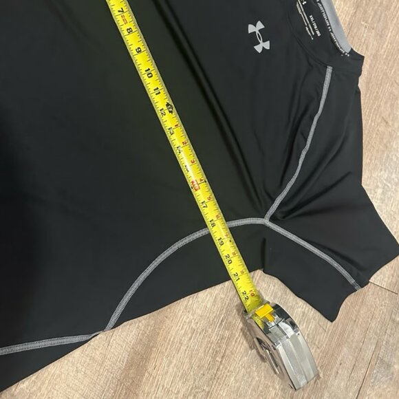 Under Armour Compression Shirt 2XL - Picture 4 of 6
